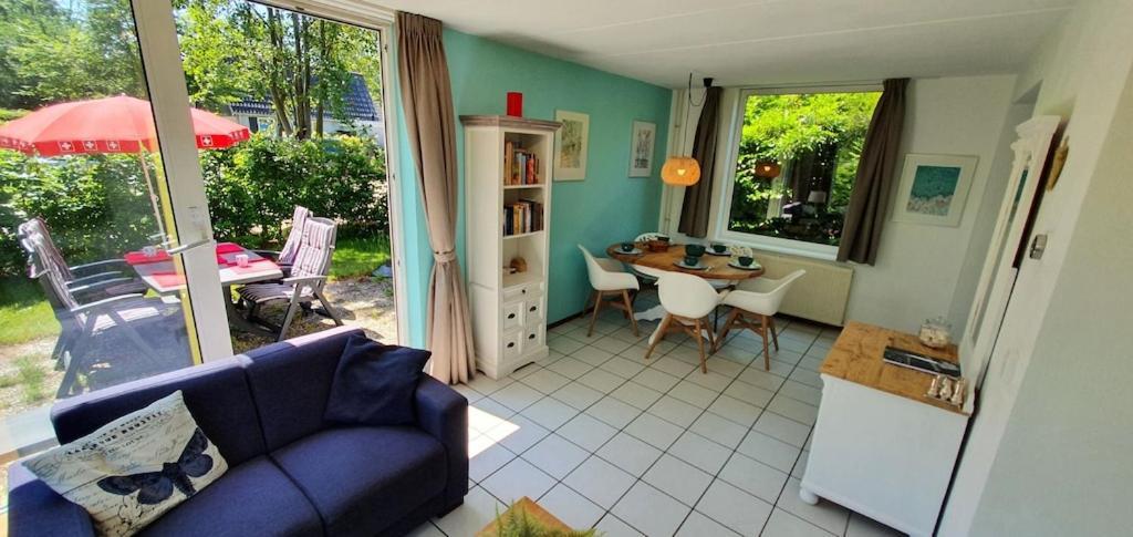 Bungalows - Bungalowpark Mooyeveld - Uniek Gelegen In De Duinen! Egmond-Binnen Δωμάτιο φωτογραφία